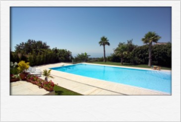 Piscina con tecnologia iBlue